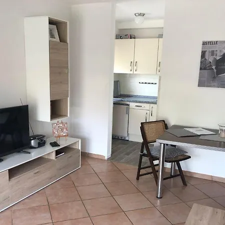 Apartamento Haus Sarah 5 *